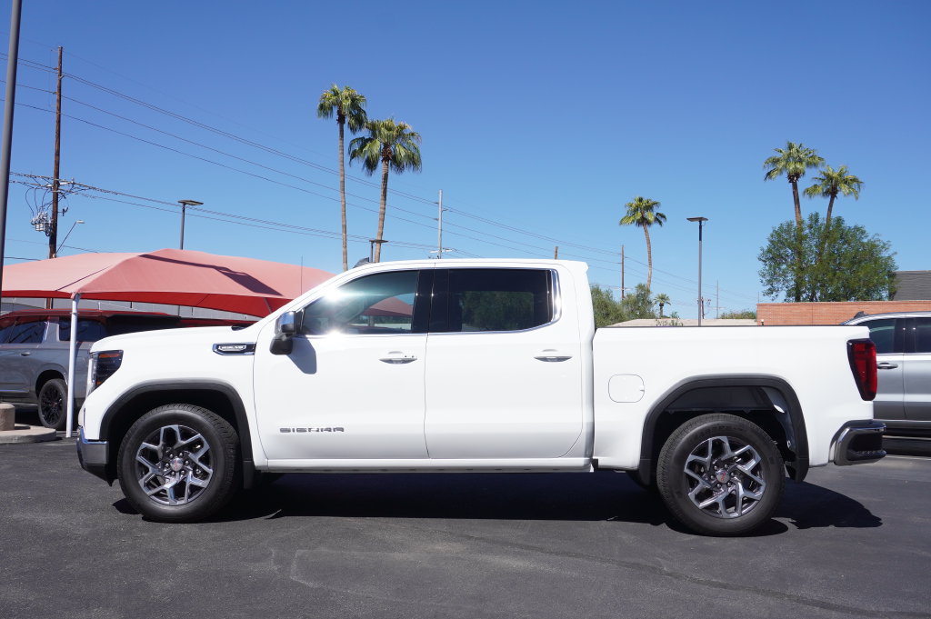 Certified 2026 GMC Sierra 1500 SLE w/ Preferred Package RWD image 2