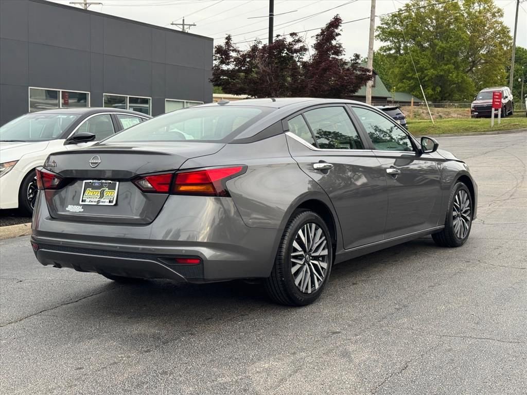 Certified 2025 Nissan Altima 2.5 SV image 3