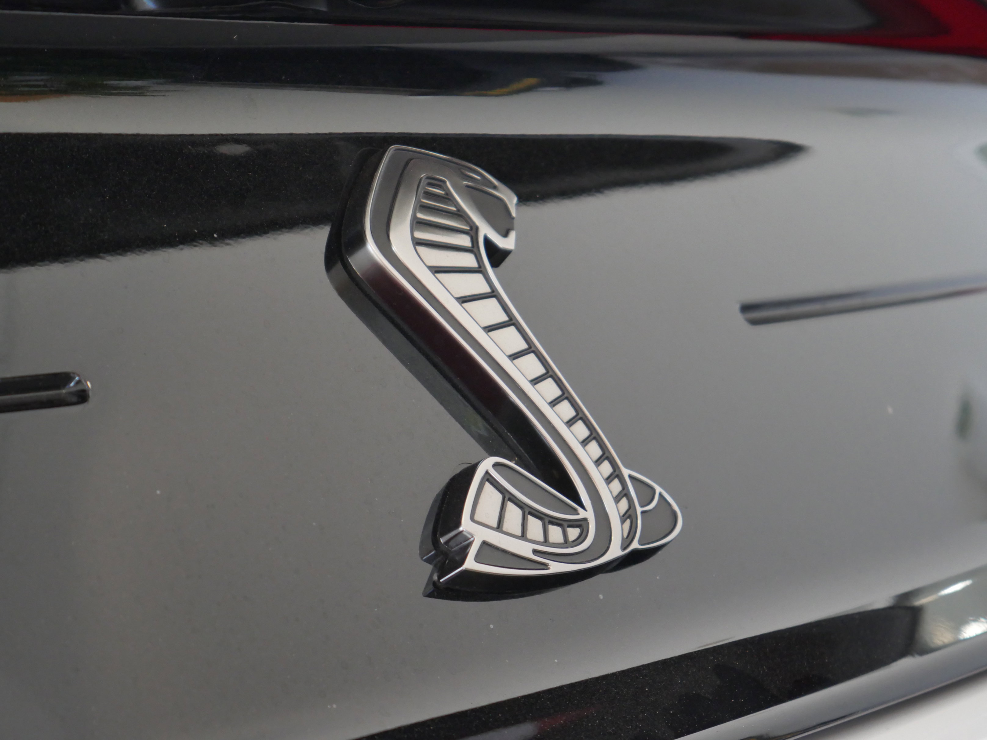 Certified 2021 Ford Mustang Shelby GT500 w/ Technology Package RWD image 28