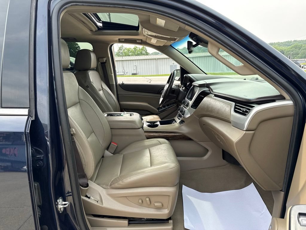 Used 2019 GMC Yukon SLT w/ HD Trailering Package AWD/4WD image 41