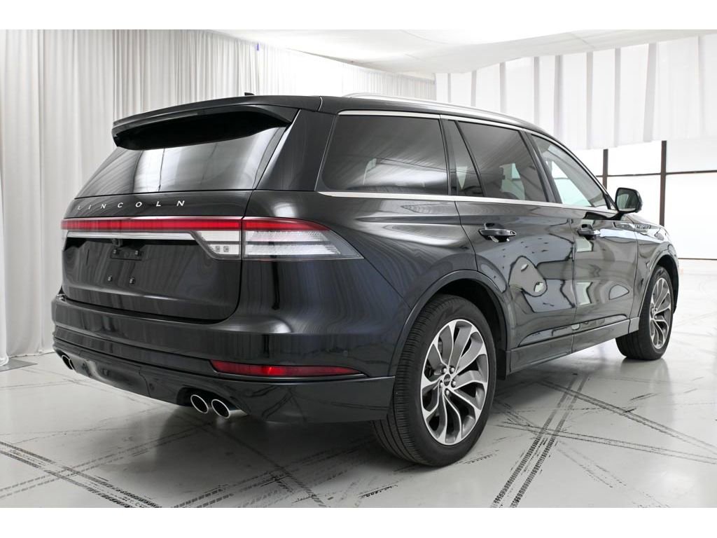 Used 2023 Lincoln Aviator Grand Touring w/ Equipment Group 301A AWD/4WD image 7
