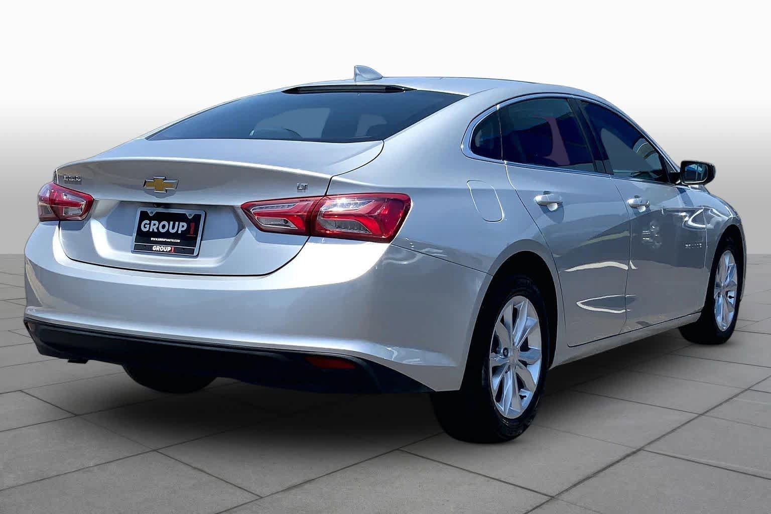 Used 2020 Chevrolet Malibu LT FWD image 13