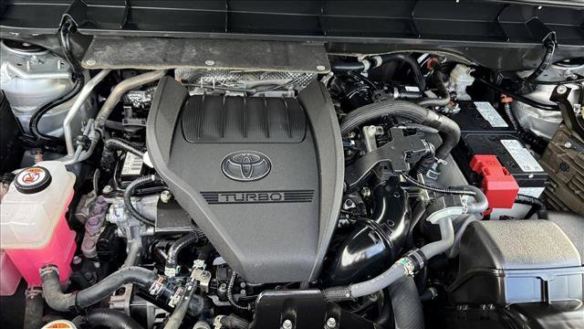 Used 2024 Toyota Highlander LE image 22