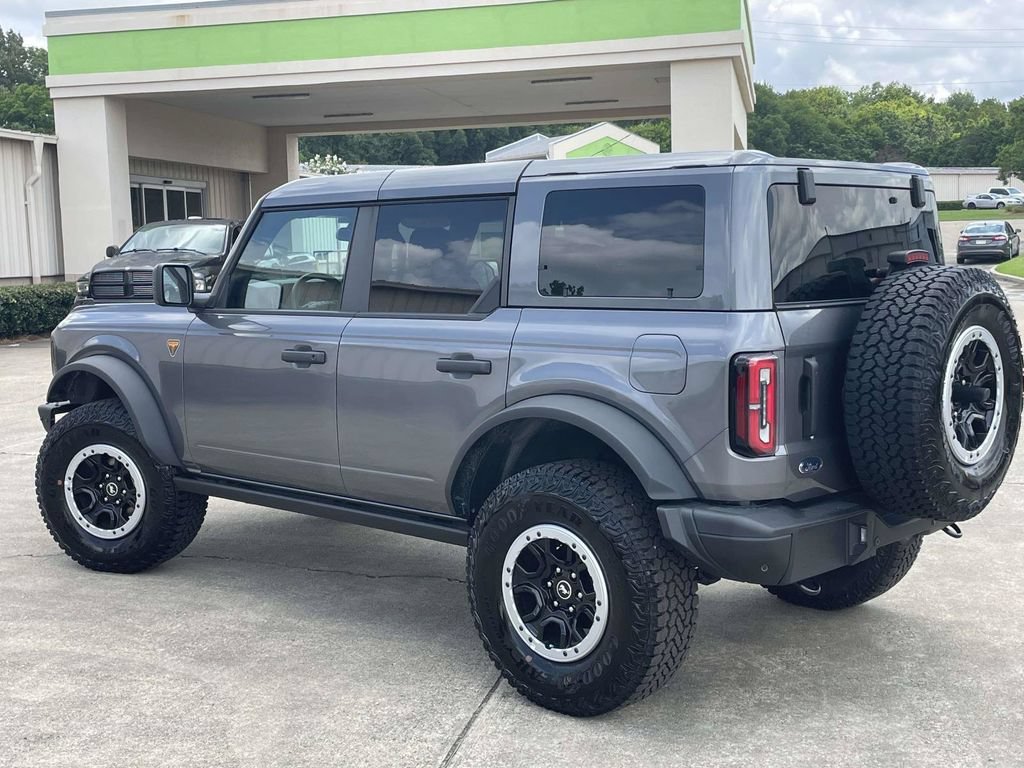 New 2025 Ford Bronco Badlands w/ Sasquatch Package AWD/4WD image 5