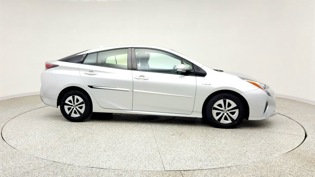 Used 2016 Toyota Prius Four w/ Protection Package FWD image 4