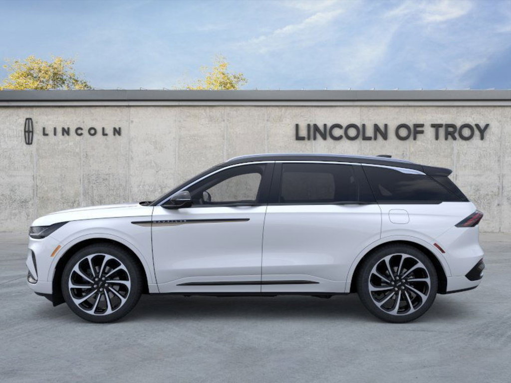New 2026 Lincoln Nautilus Black Label image 3