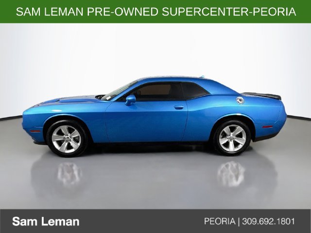 Used 2023 Dodge Challenger SXT RWD image 4