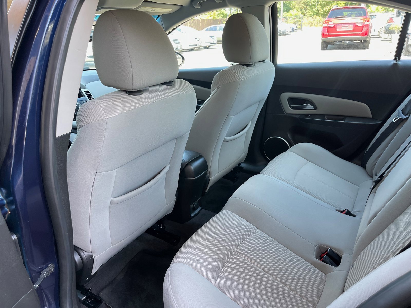 Used 2011 Chevrolet Cruze Eco image 16