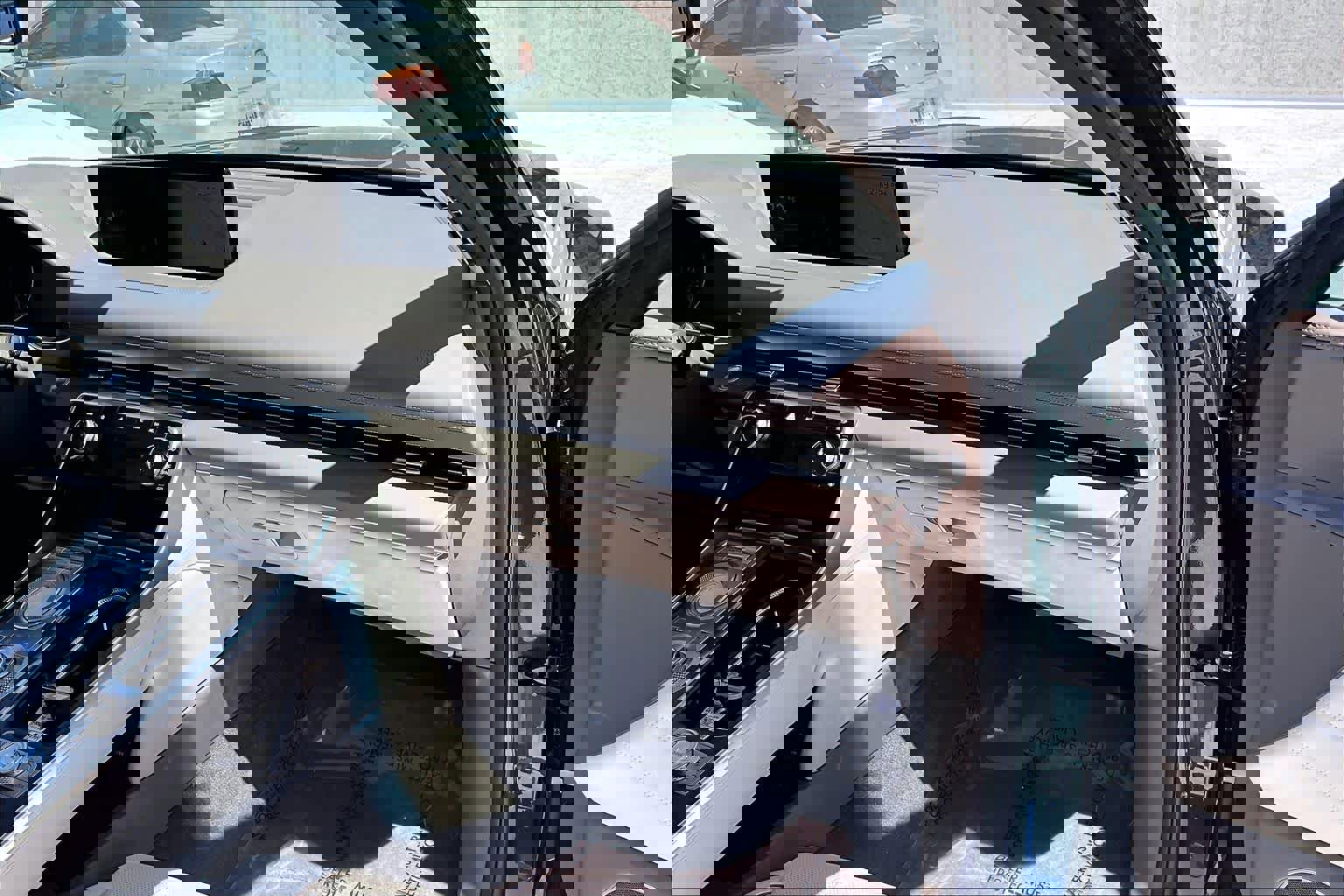 Used 2021 Genesis GV80 3.5T w/ Advanced Package 06 AWD/4WD image 19