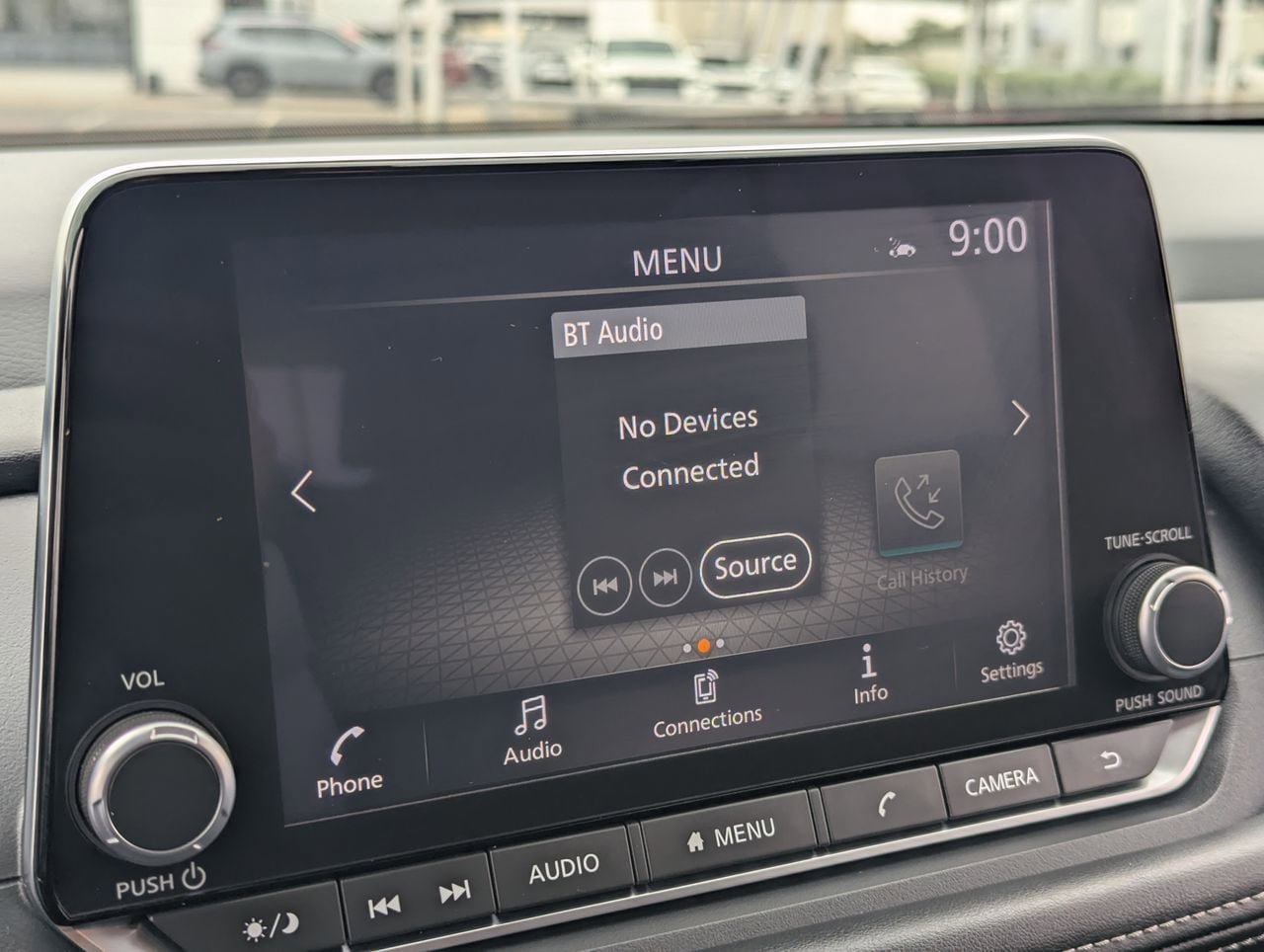 Certified 2025 Nissan Rogue SV FWD image 32