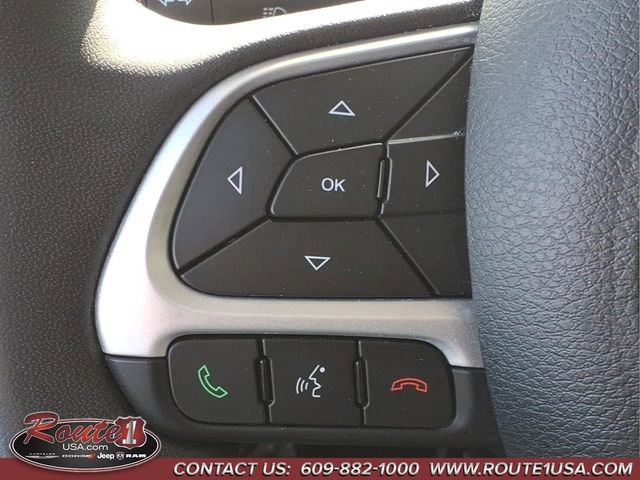 Used 2023 Jeep Renegade Trailhawk AWD/4WD image 30