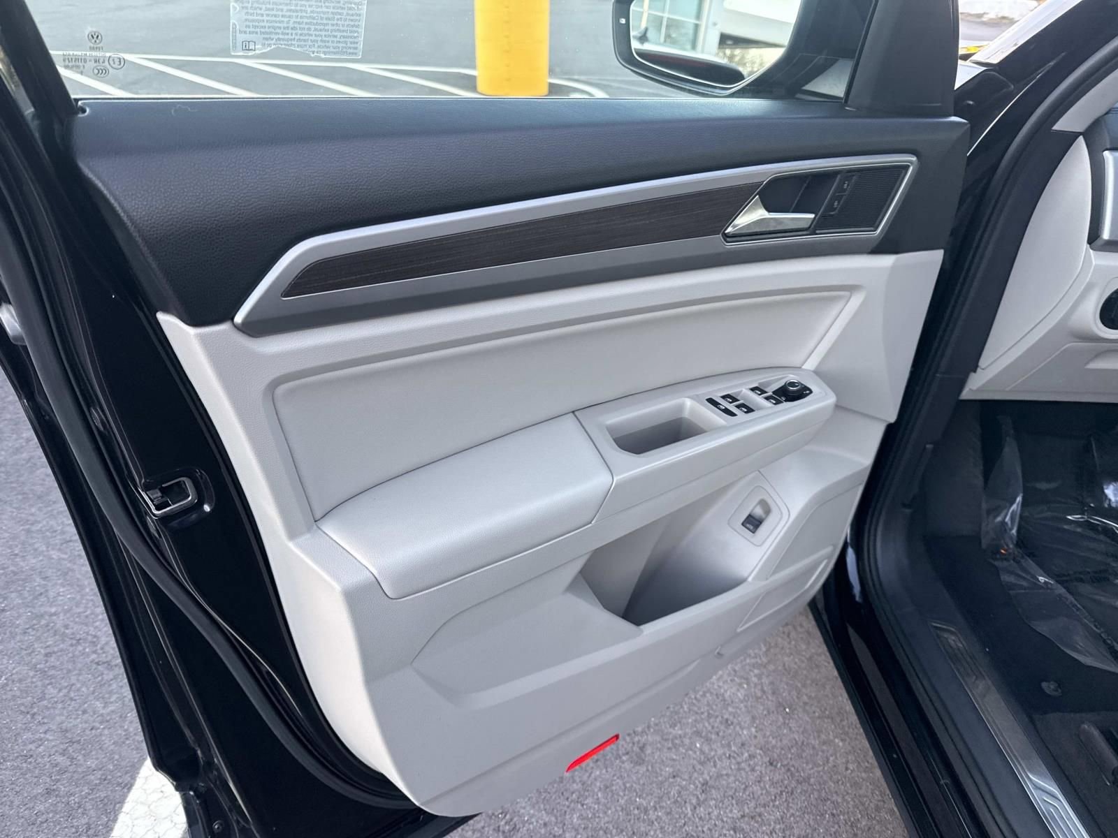 Used 2019 Volkswagen Atlas SEL image 22