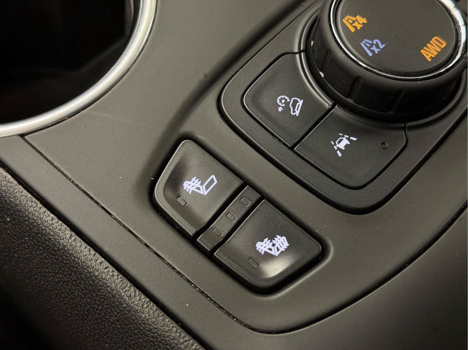 Used 2022 GMC Terrain SLE w/ Driver Convenience Package AWD/4WD image 21