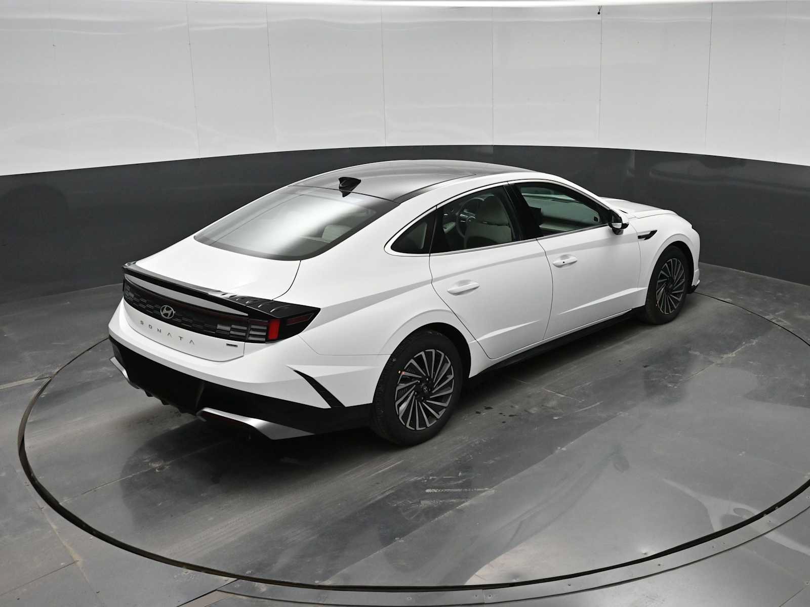 New 2026 Hyundai Sonata SEL FWD image 32