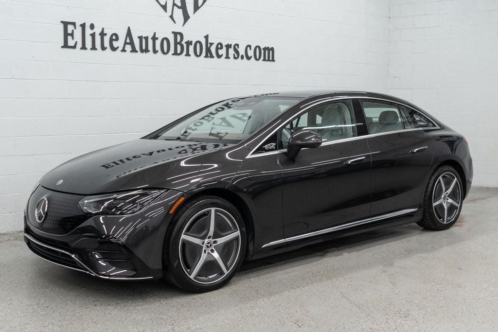Used 2023 Mercedes-Benz EQE 500 4MATIC Sedan image 39