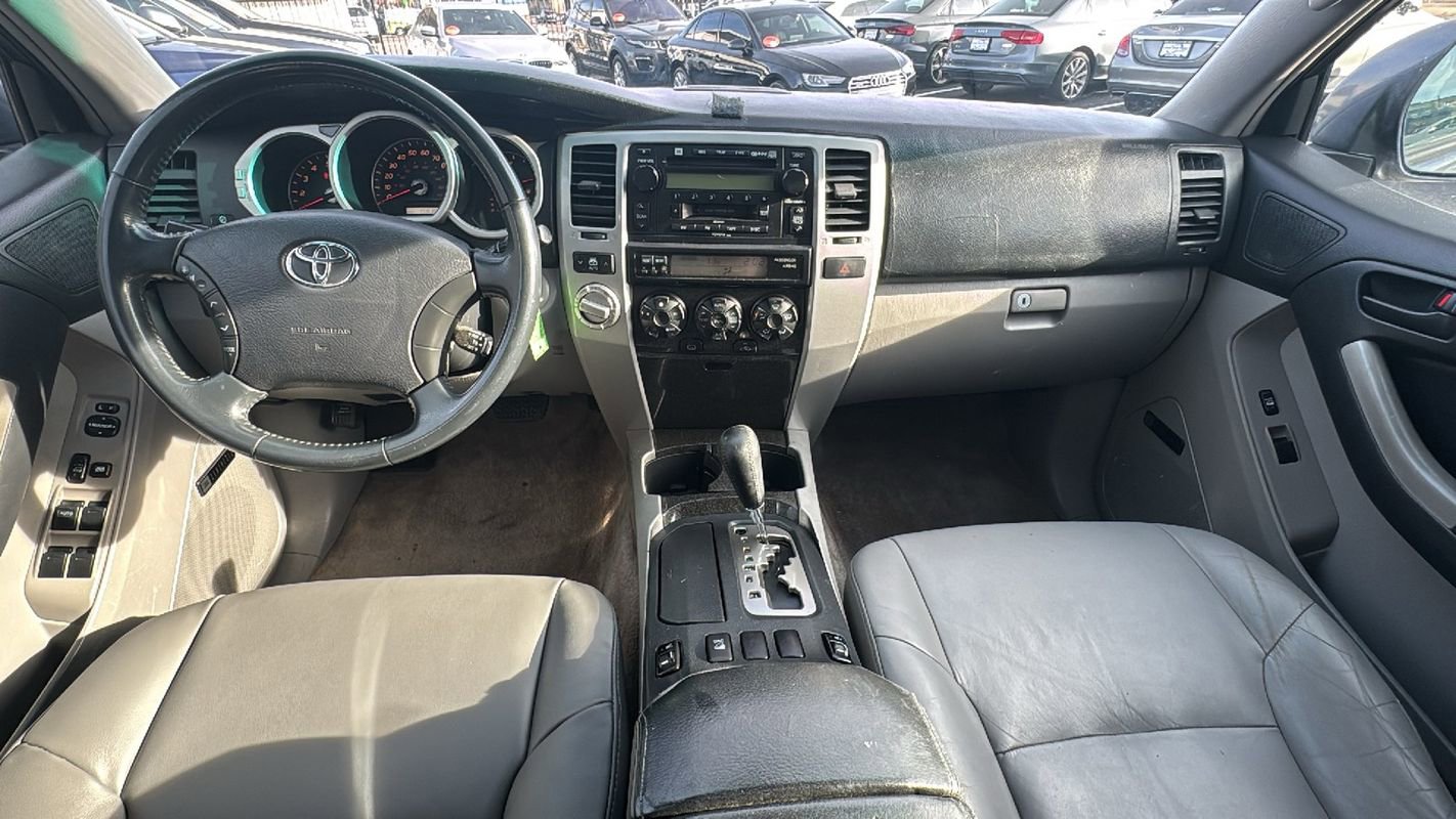 Used 2005 Toyota 4Runner Limited image 19