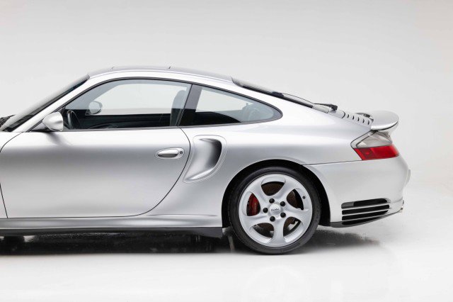 Used 2002 Porsche 911 Turbo image 23