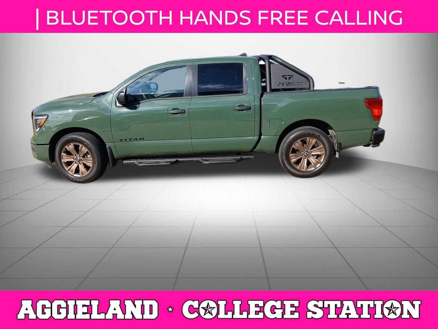 Used 2024 Nissan Titan SV w/ SV Bronze Edition Package image 7