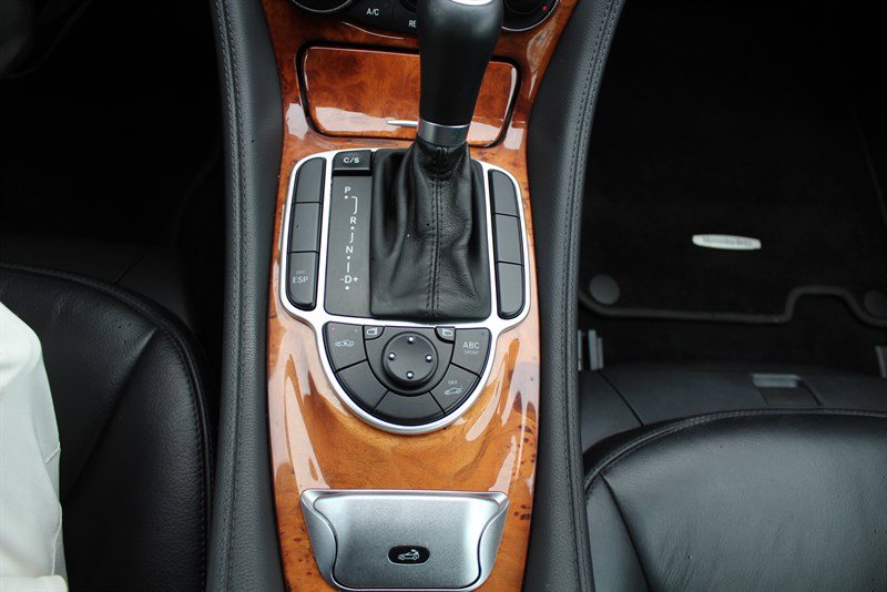 Used 2007 Mercedes-Benz SL 550 image 17