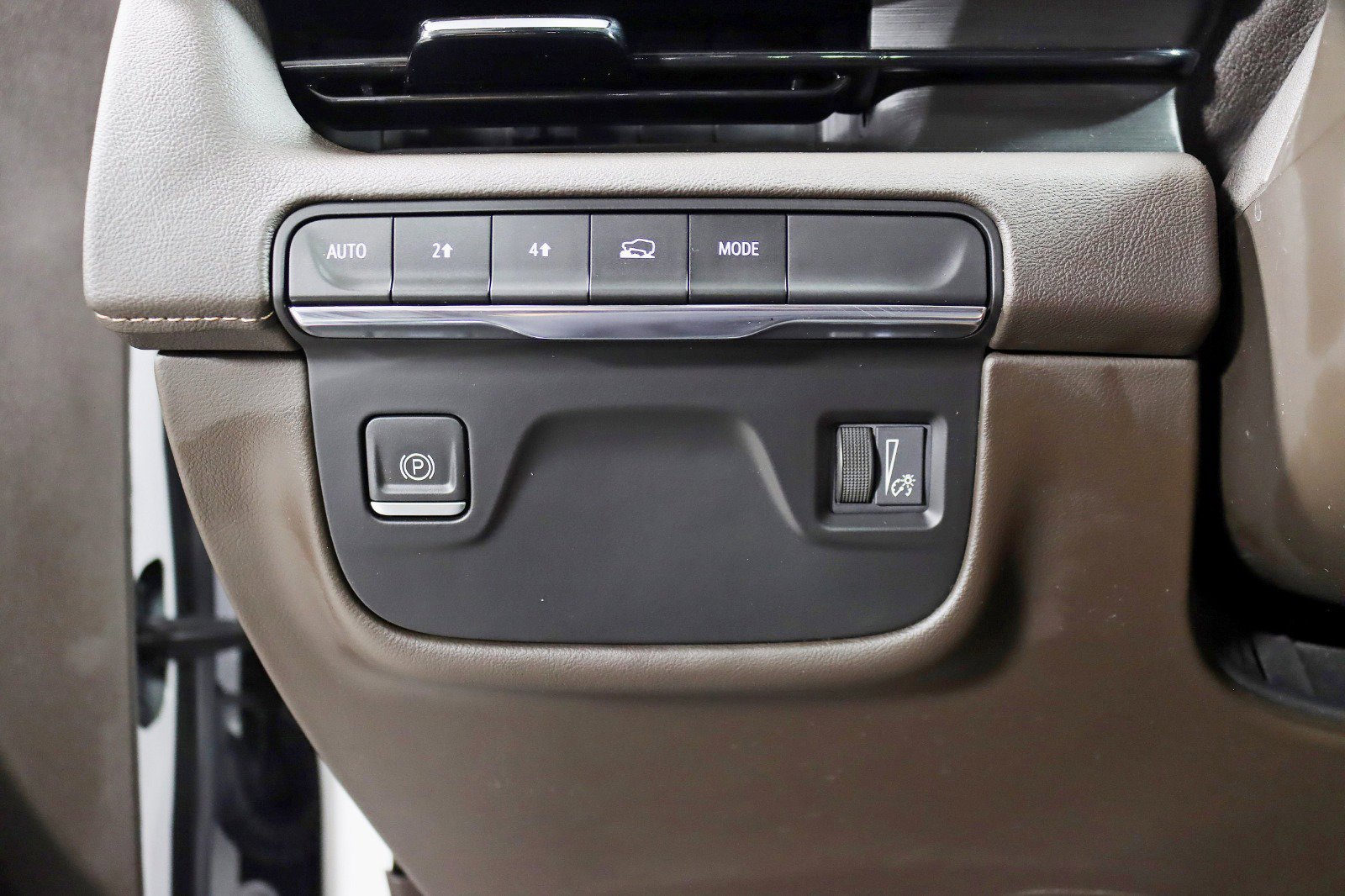 Used 2023 Cadillac Escalade ESV Premium Luxury AWD/4WD image 15