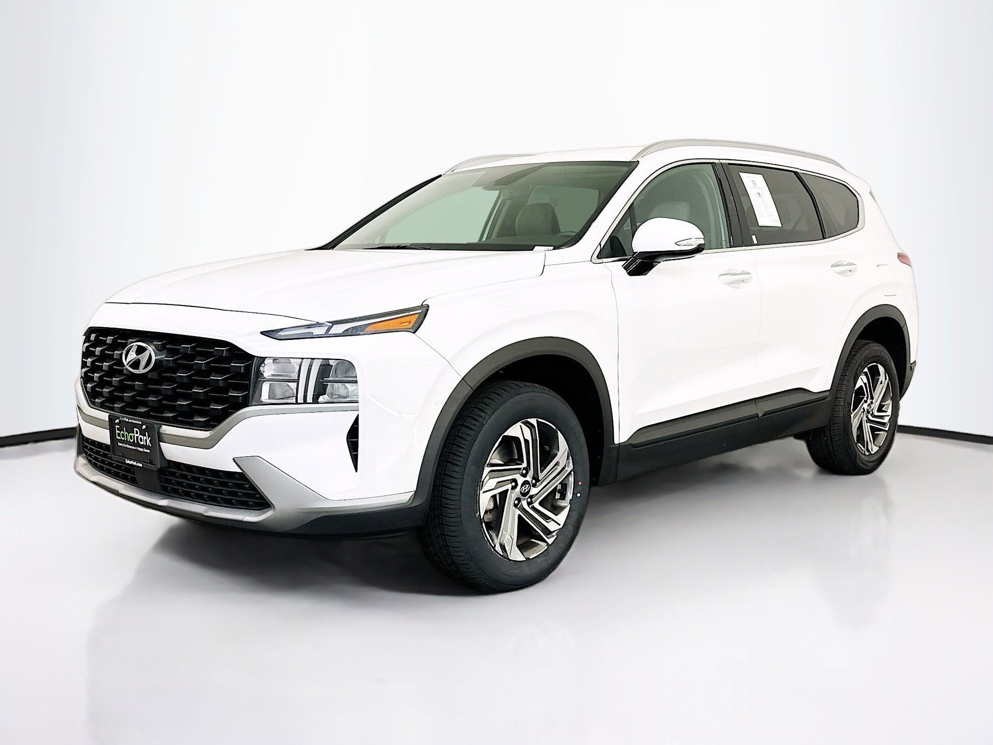 Used 2023 Hyundai Santa Fe SEL image 3