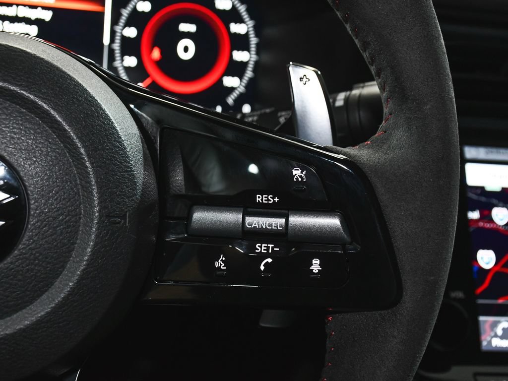 Used 2024 Nissan Z NISMO w/ Floor Mat Package RWD image 31