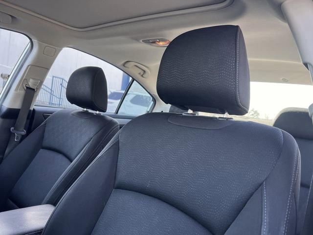 Used 2015 Subaru Legacy 2.5i Premium w/ Moonroof Package image 13