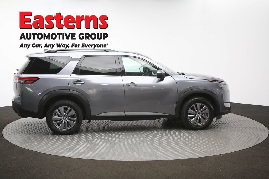 Used 2024 Nissan Pathfinder SV image 43