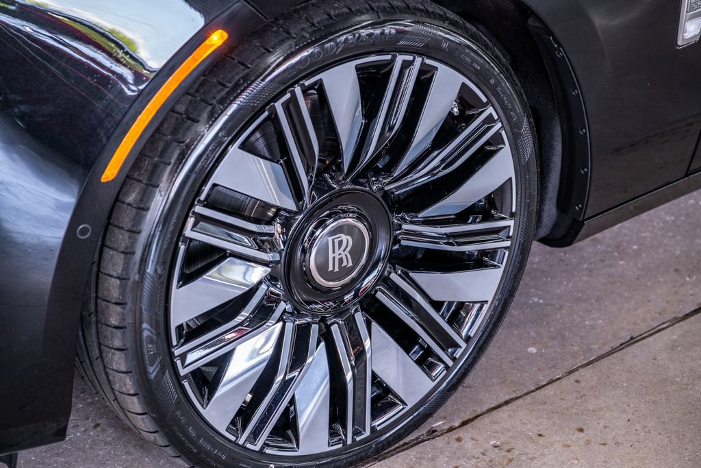 Used 2027 Rolls-Royce Ghost AWD/4WD image 8
