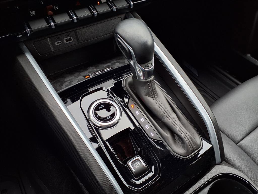 Used 2023 Chevrolet Colorado LT w/ LT Convenience Package III image 18