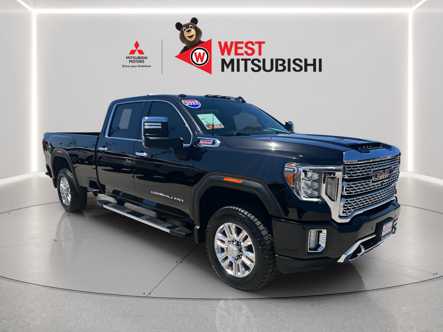 Used 2022 GMC Sierra 3500 Denali w/ Denali Ultimate Package AWD/4WD image 7