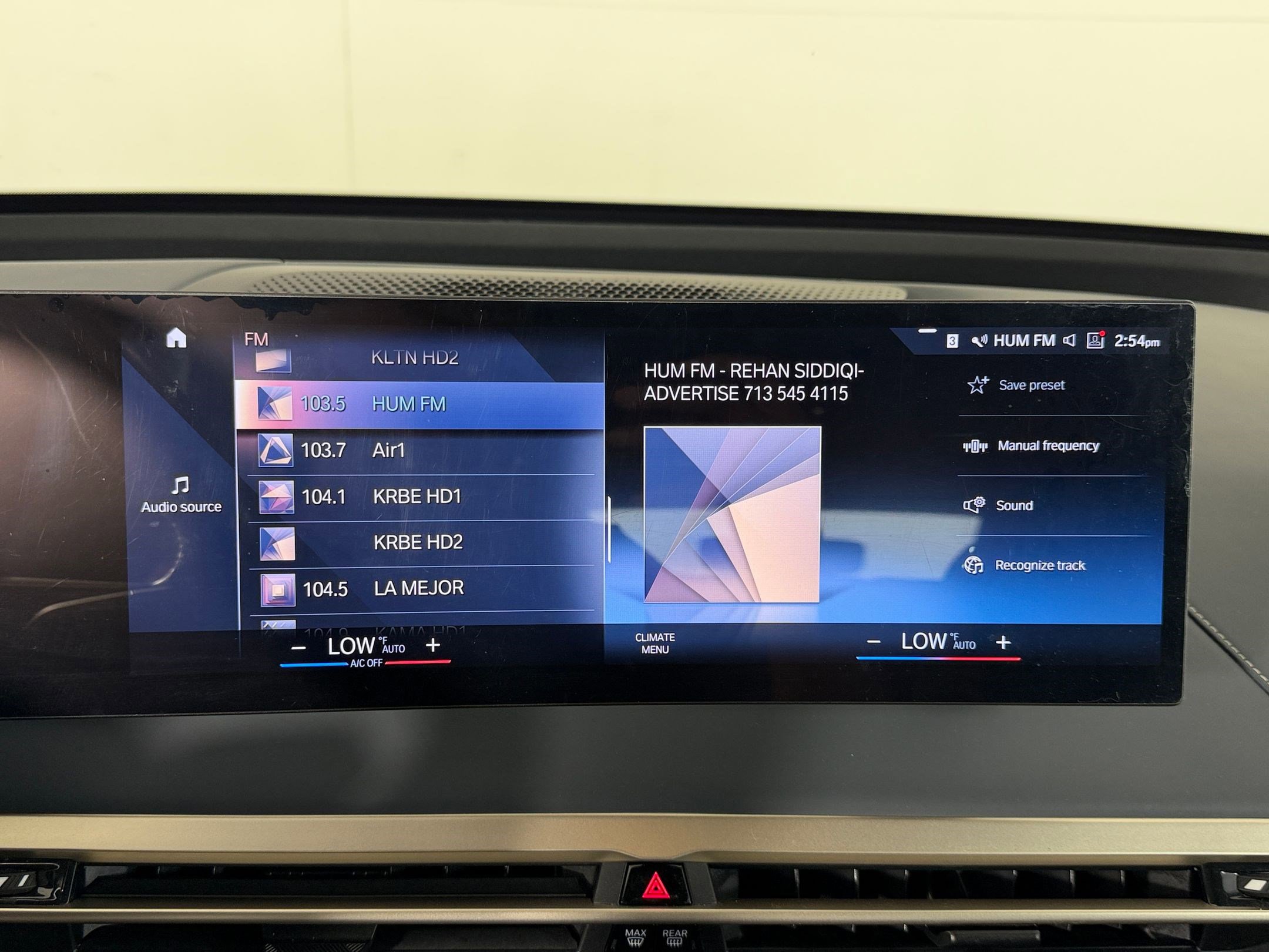 Used 2023 BMW iX xDrive50 w/ Premium Package AWD/4WD image 26