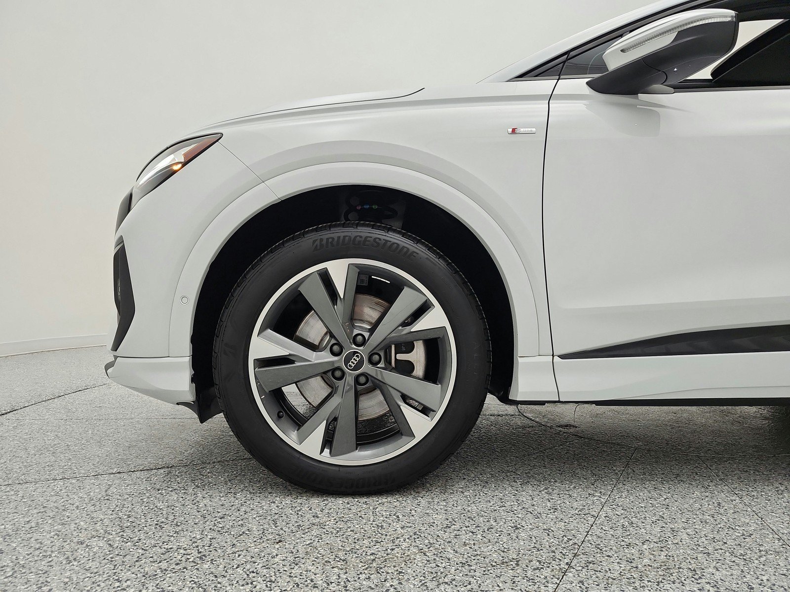 Used 2023 Audi Q4 e-tron Premium Plus w/ Premium Plus AWD/4WD image 17