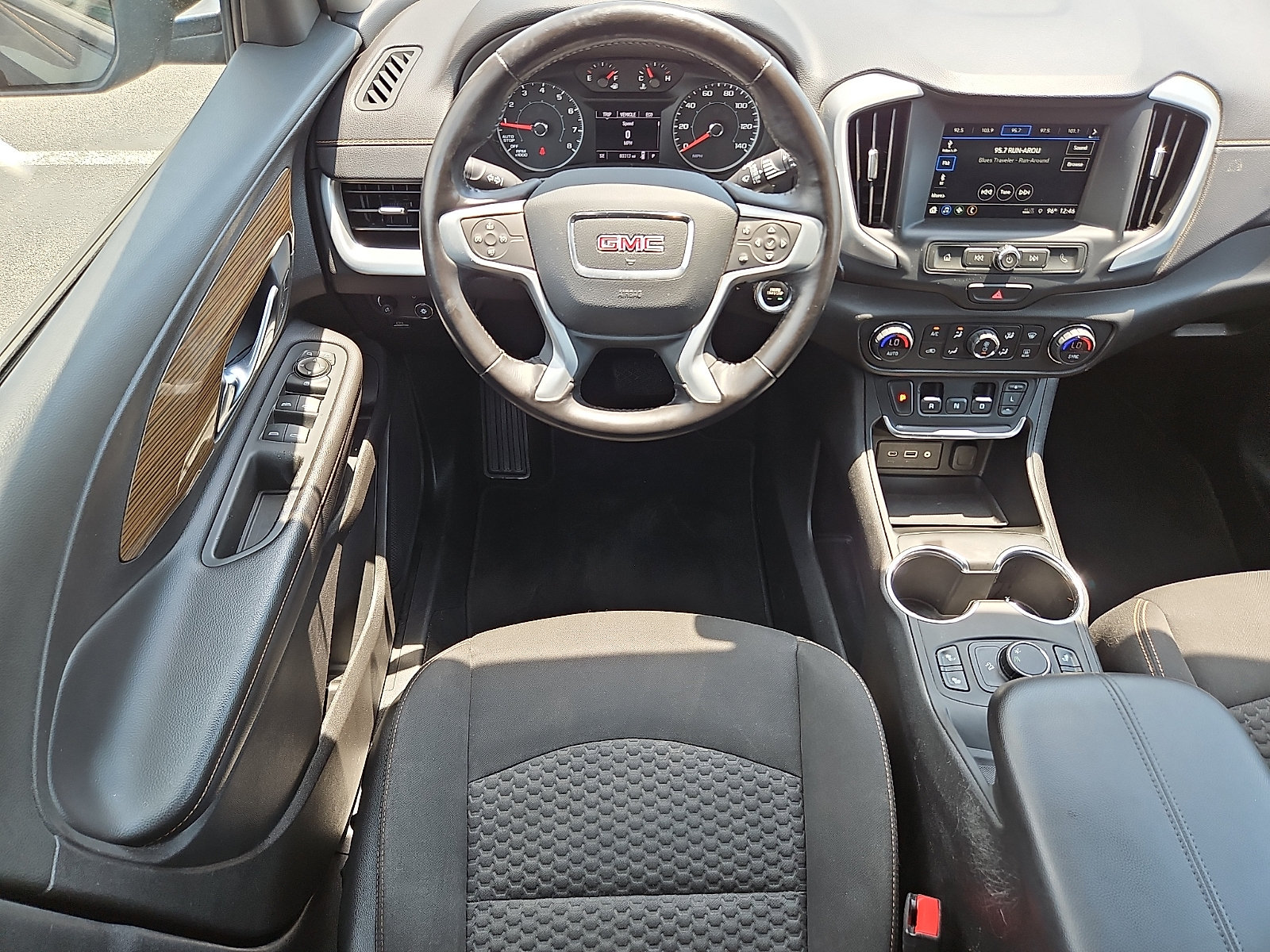 Certified 2018 GMC Terrain SLE w/ Driver Convenience Package FWD image 11