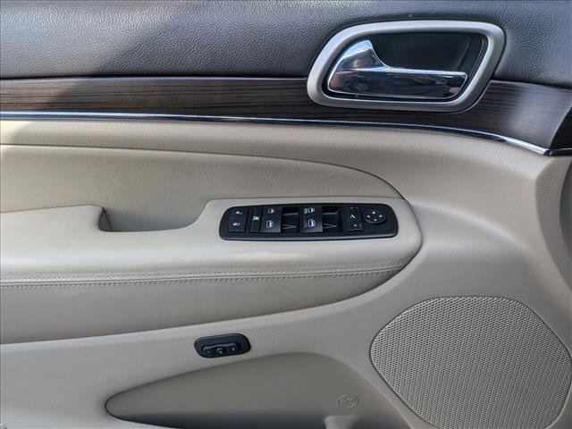 Used 2015 Jeep Grand Cherokee Overland image 16