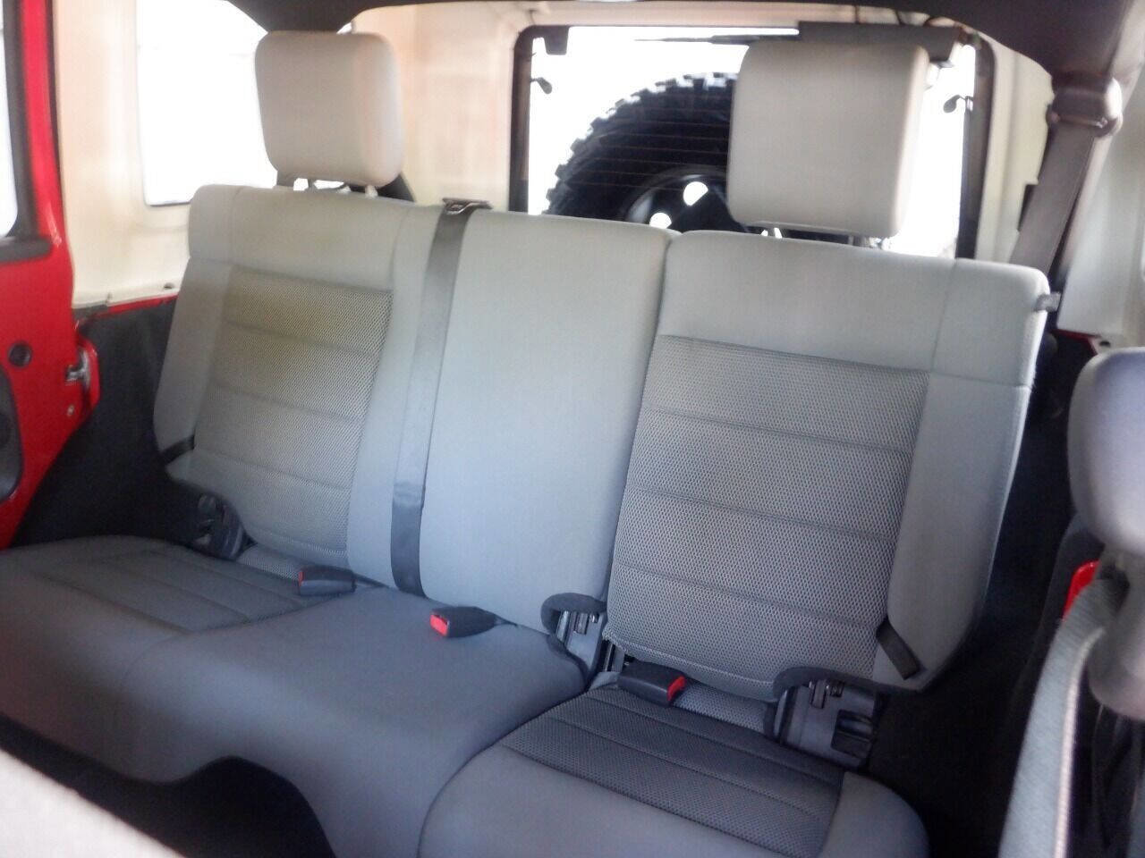 Used 2008 Jeep Wrangler Unlimited Rubicon w/ PWR Convenience Group image 17