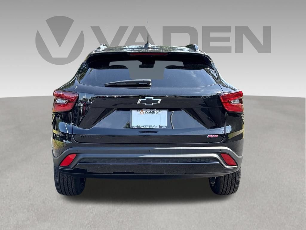 New 2026 Chevrolet Trax RS w/ Sunroof Package FWD image 6