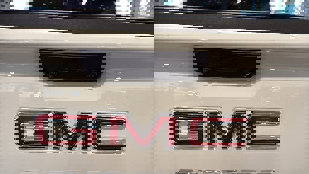 New 2026 GMC Sierra 1500 SLE w/ LPO, GMC Protection Package image 9