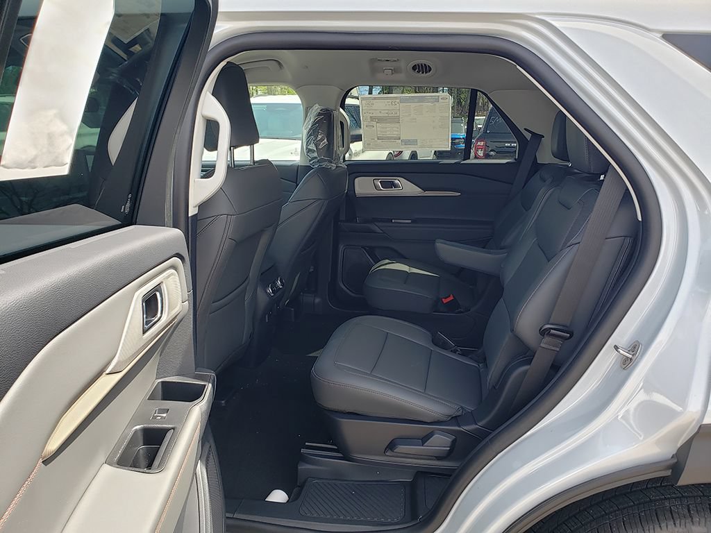 New 2026 Ford Explorer Active w/ Active Comfort Package AWD/4WD image 11