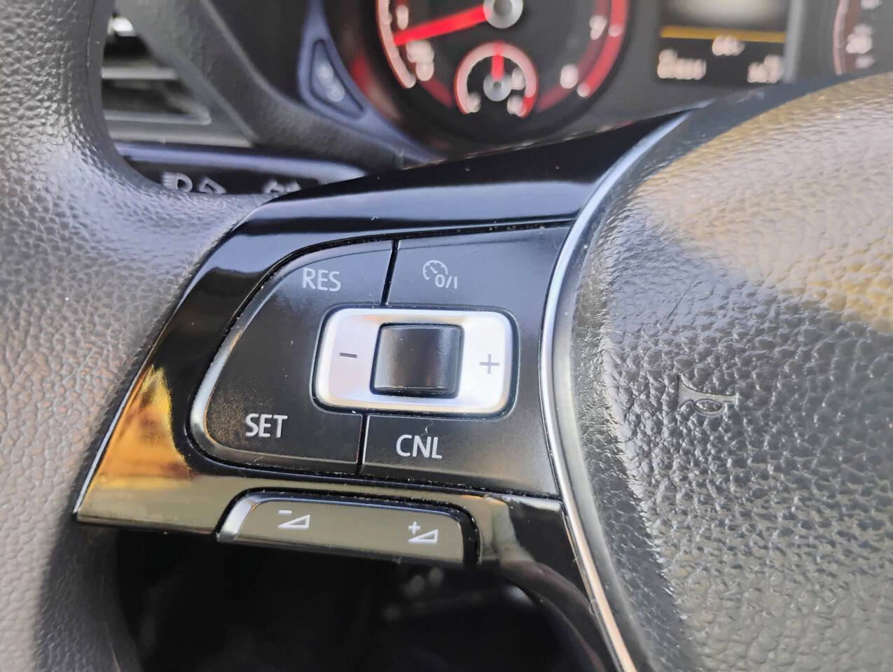 Used 2020 Volkswagen Passat 2.0T S image 18