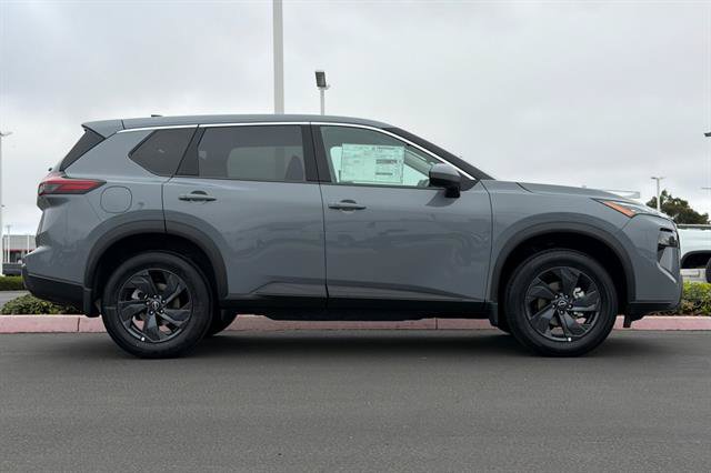 New 2026 Nissan Rogue SV FWD image 3