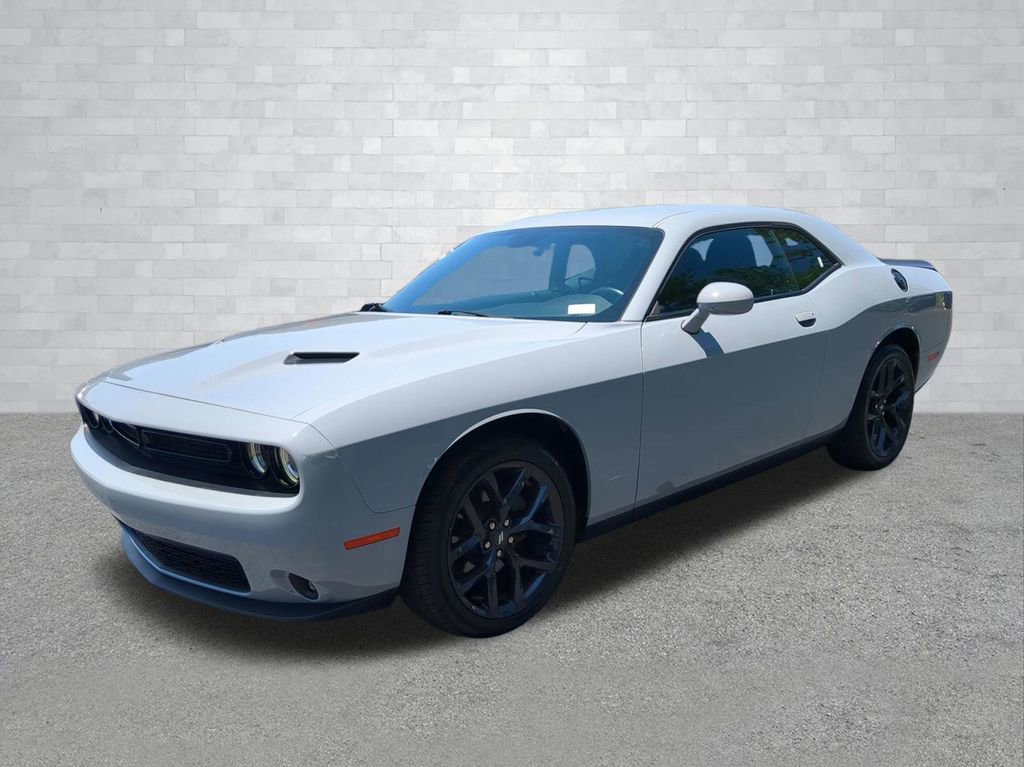 Used 2020 Dodge Challenger SXT w/ Blacktop Package image 10