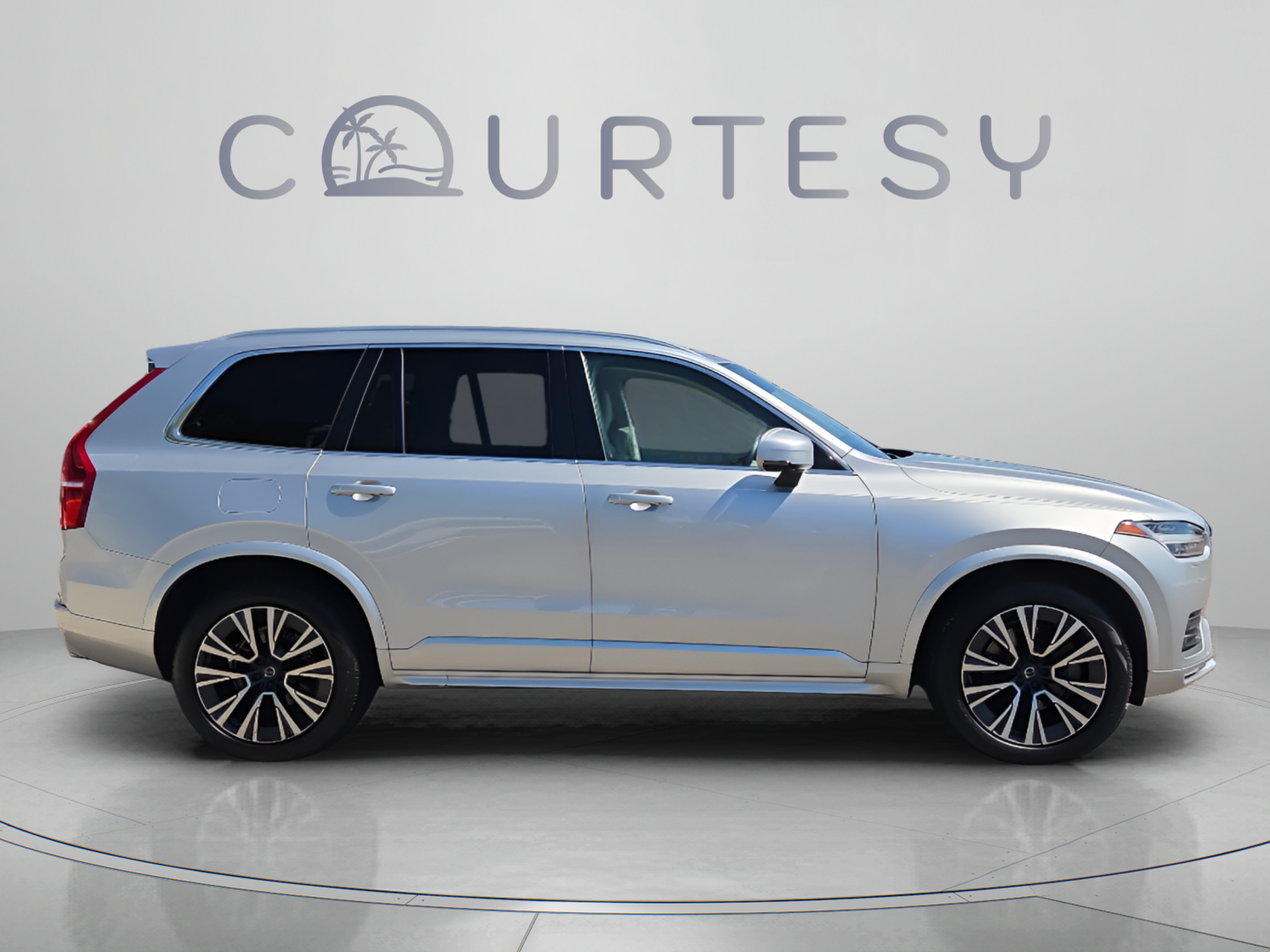 Used 2021 Volvo XC90 T6 Momentum w/ Advanced Package AWD/4WD image 6