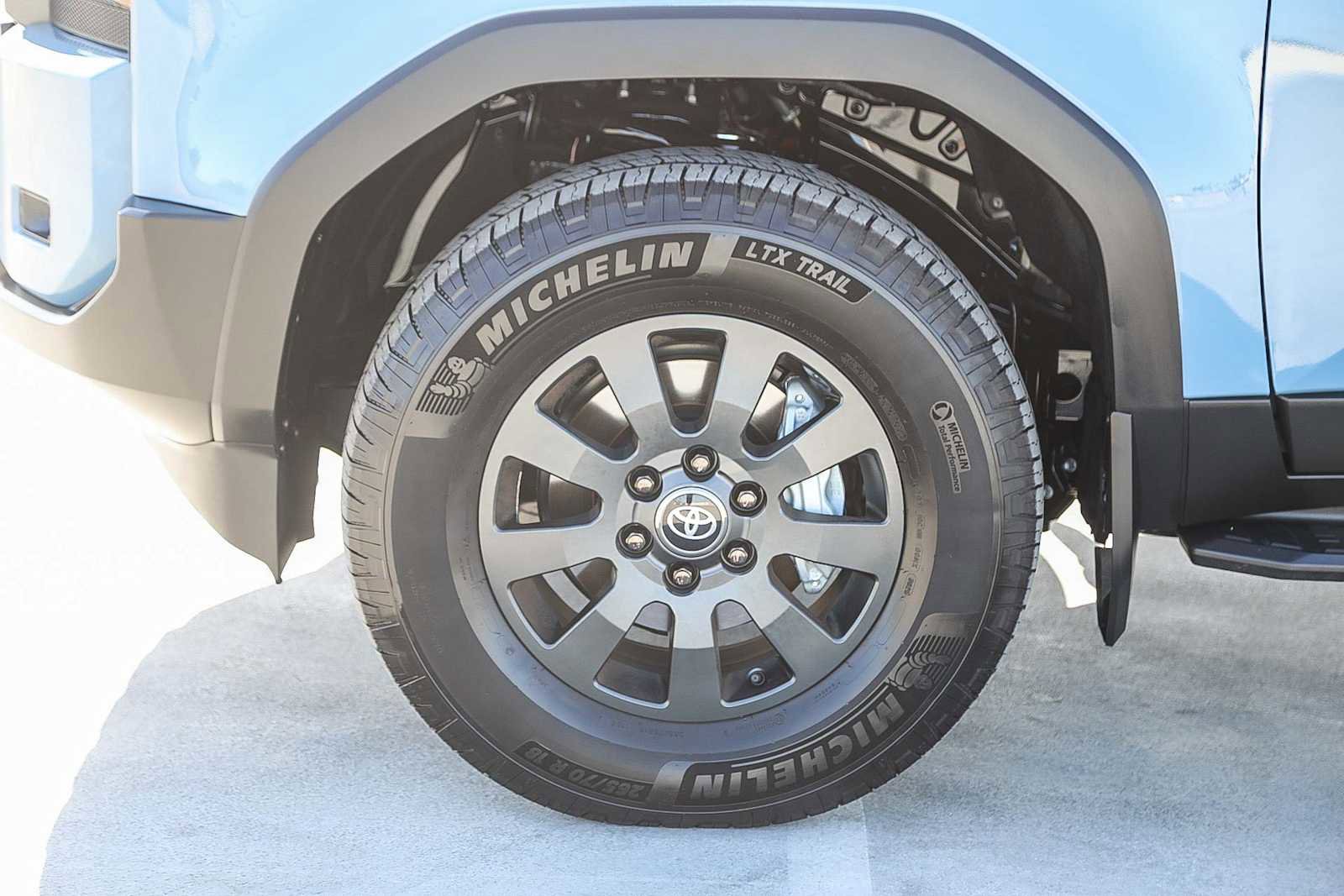 Used 2026 Toyota Land Cruiser w/ Premium Package AWD/4WD image 10