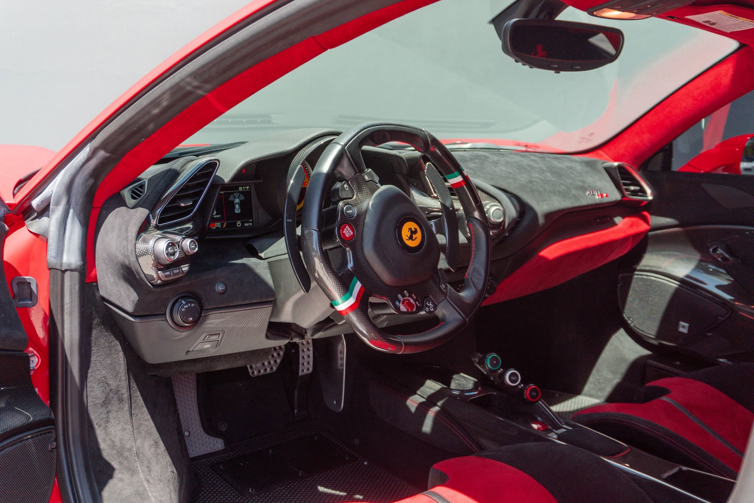 Used 2019 Ferrari 488 Pista Coupe RWD image 78