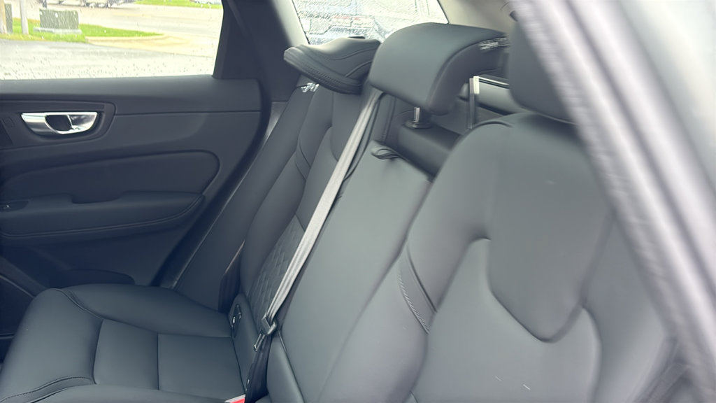 New 2027 Volvo XC60 T8 Plus AWD/4WD image 11