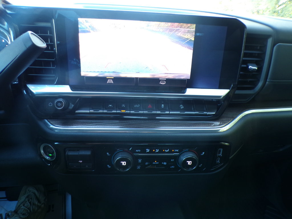 Used 2023 Chevrolet Silverado 1500 LT AWD/4WD image 26