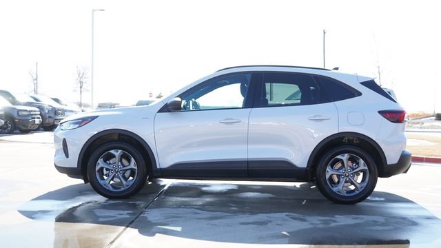 Used 2025 Ford Escape ST-Line AWD/4WD image 6