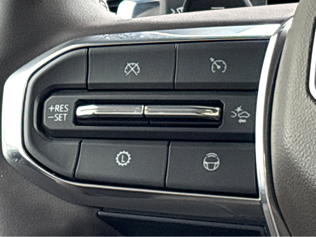 Used 2026 GMC Yukon Elevation w/ Elevation Premium Package image 10