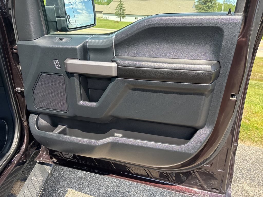 Used 2019 Ford F150 XLT w/ Equipment Group 302A Luxury AWD/4WD image 15